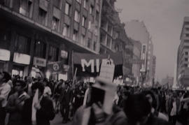 Fotografía del multitudinario funeral de René Saravia