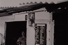 Fotografía de pobladora en el campamento René Schneider